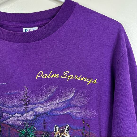 Vintage Palm Springs T-Shirt Size M Purple Coyote Desert Graphic Short Sleeve - Picture 2 of 10